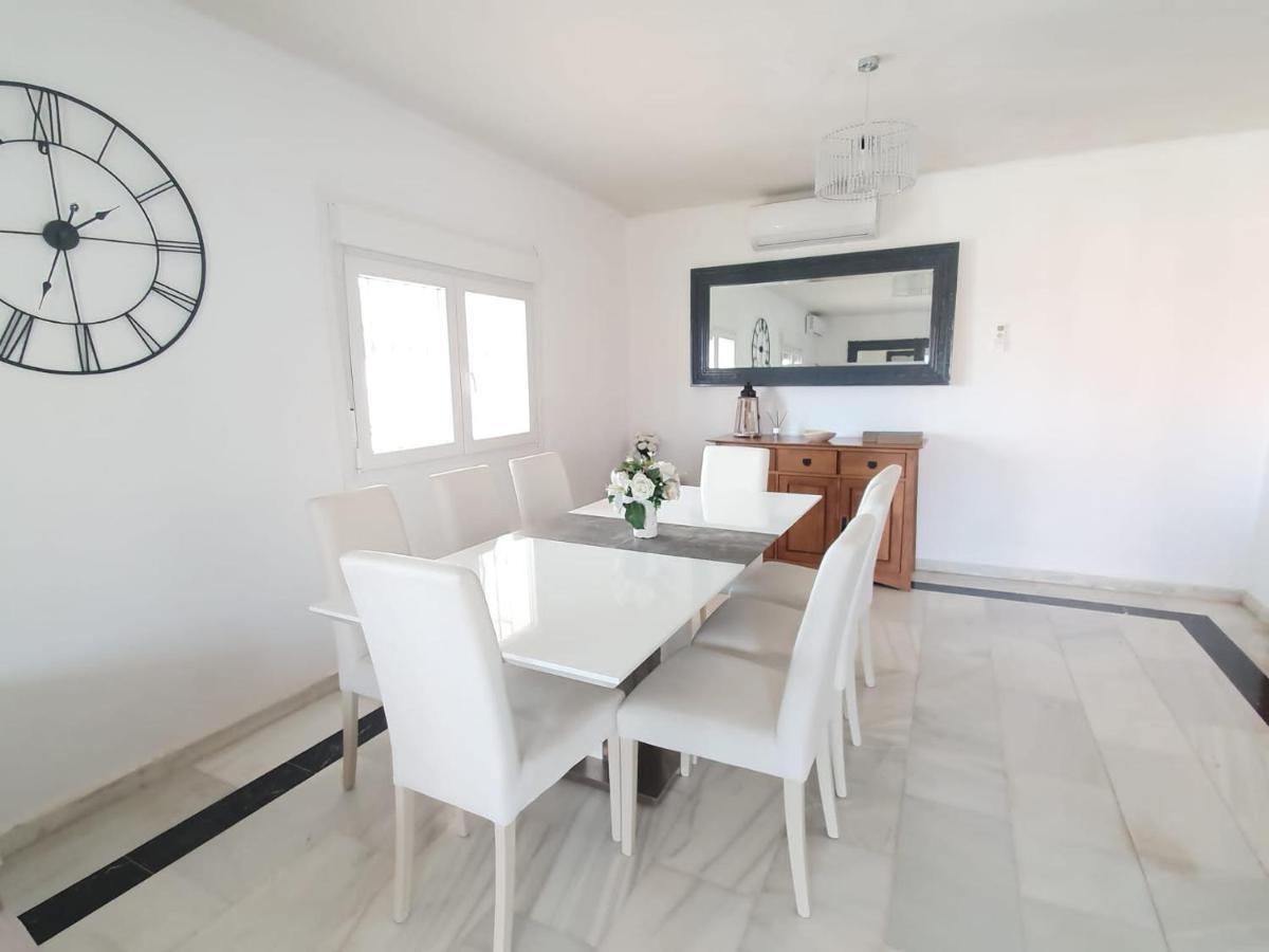 Beautiful 5 Bedroom Villa, Sea Views, Private Pool, Estepona Newly Refurbished Zewnętrze zdjęcie