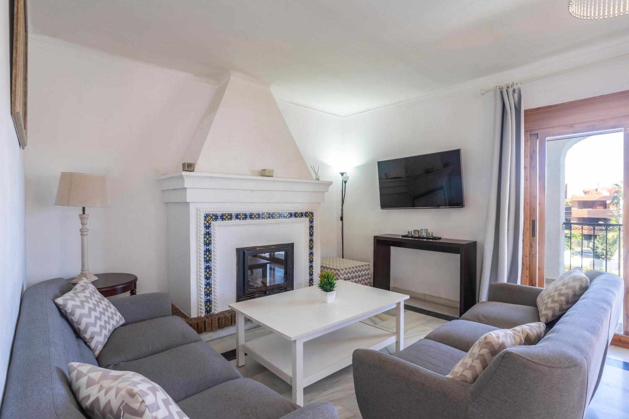 Beautiful 5 Bedroom Villa, Sea Views, Private Pool, Estepona Newly Refurbished Zewnętrze zdjęcie