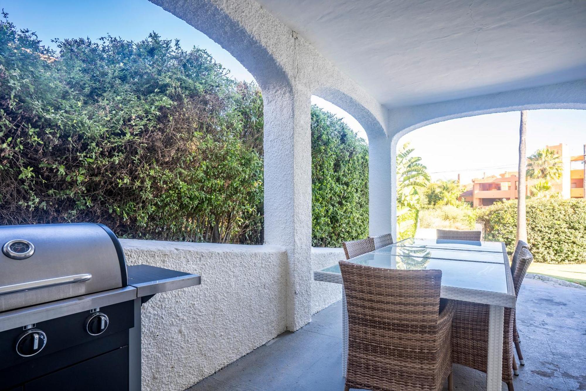 Beautiful 5 Bedroom Villa, Sea Views, Private Pool, Estepona Newly Refurbished Zewnętrze zdjęcie