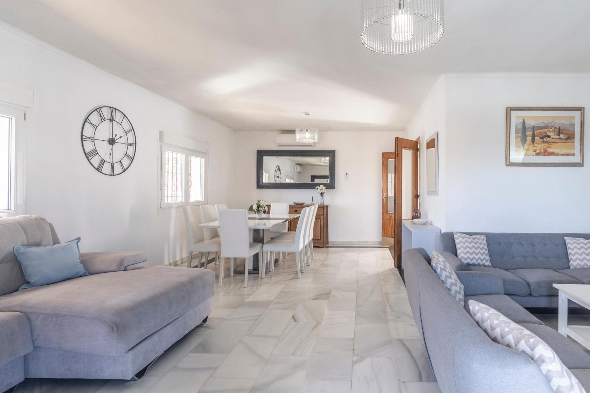 Beautiful 5 Bedroom Villa, Sea Views, Private Pool, Estepona Newly Refurbished Zewnętrze zdjęcie